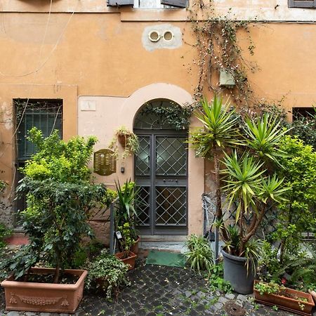 Apartmán Iflat Small Studio In The Heart Of Trastevere Řím Exteriér fotografie